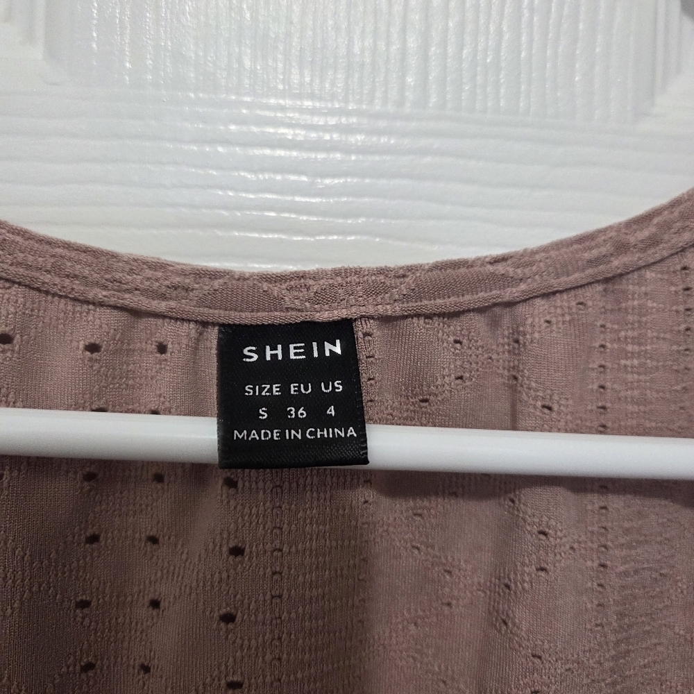 Women Butterfly Sleeve Lettuce Trim Peplum Dusty Pink Boho Crop Top Size Small - Picture 9 of 11